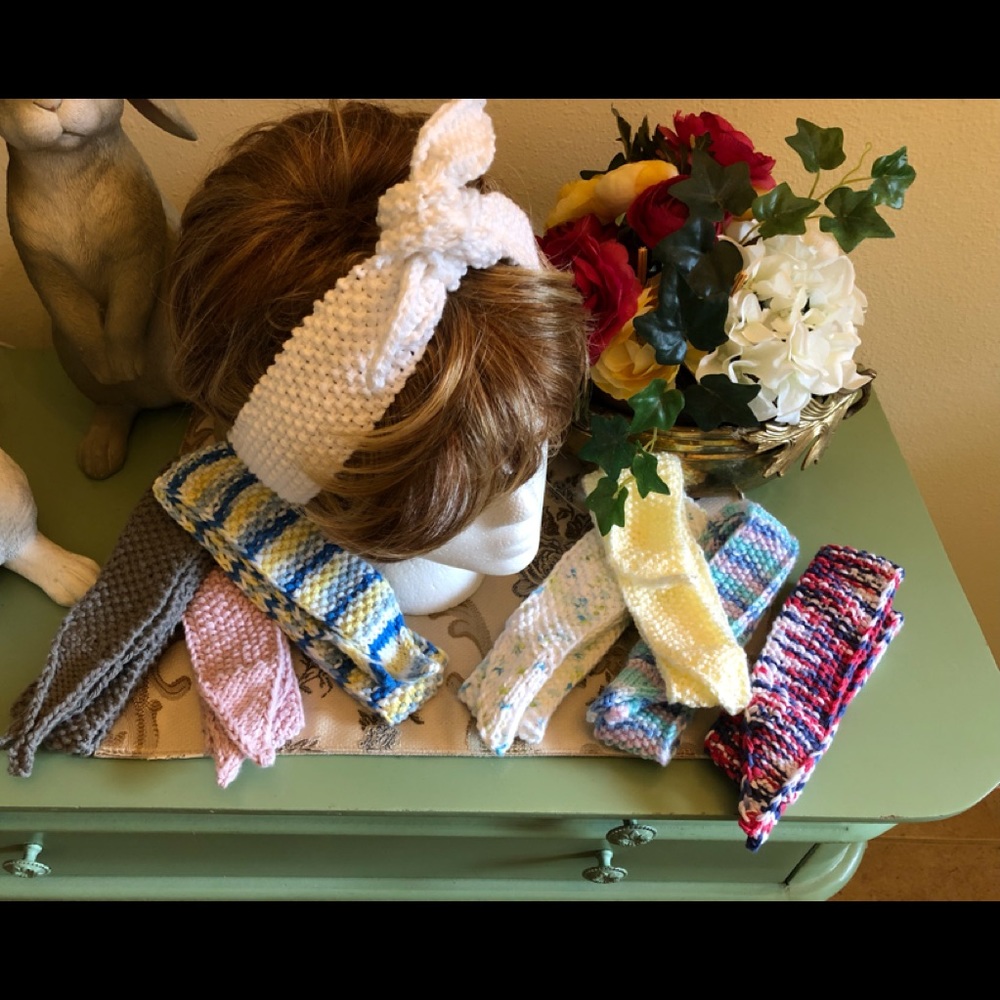 HAND MADE Knitted Tie Headband - Picture 2 of 2
